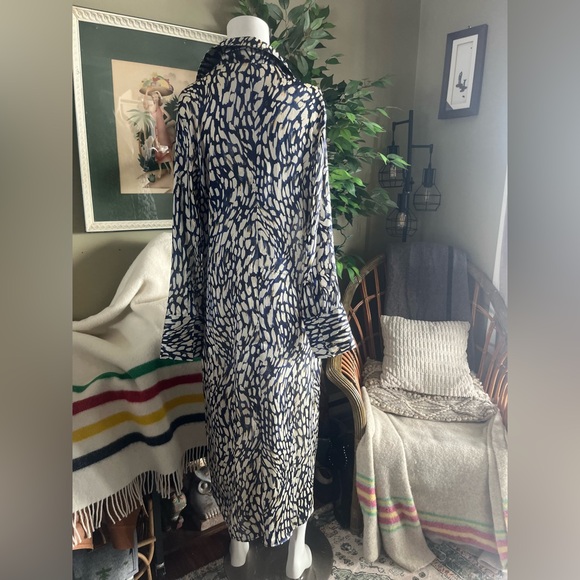 Mango Satin Long Sleeve Midi Dress - Picture 5 of 10